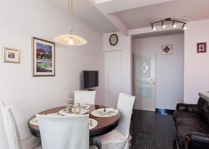 Apartment Merivo - With Sea View *