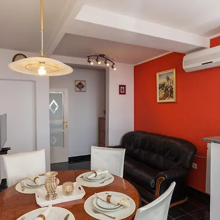 Merivo - With Sea View