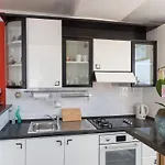 Merivo - With Sea View شقة