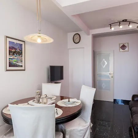 Apartment Merivo - With Sea View *