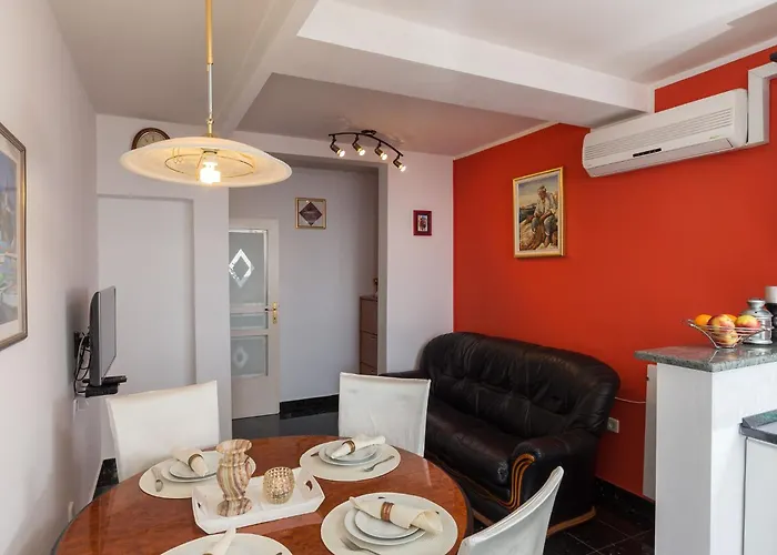 Merivo - With Sea View